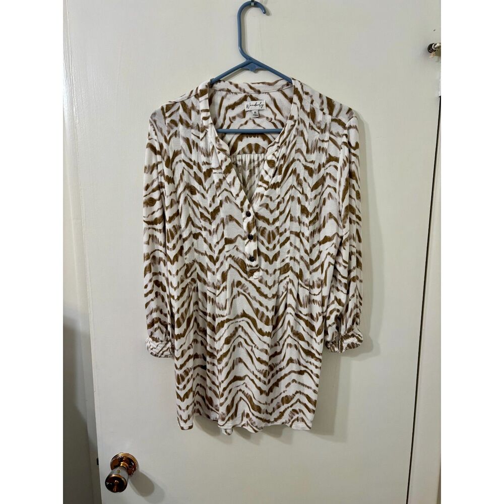 Wonderly Womens M White & Olive Paint Stroke ¾ Sleeve Henley Tunic